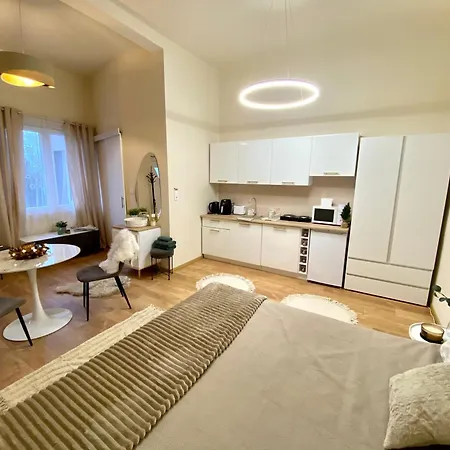 Csendes Veszprem Mellett *