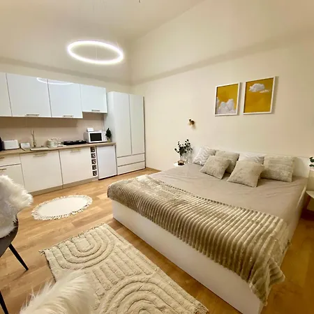 Csendes Veszprem Mellett *