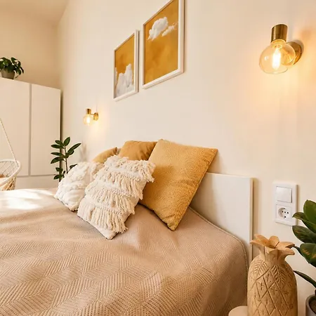 Csendes Veszprem Mellett Apartment *