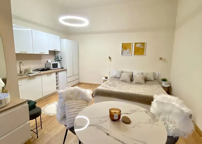 Csendes Stúdió Veszprém Mellett Apartman *