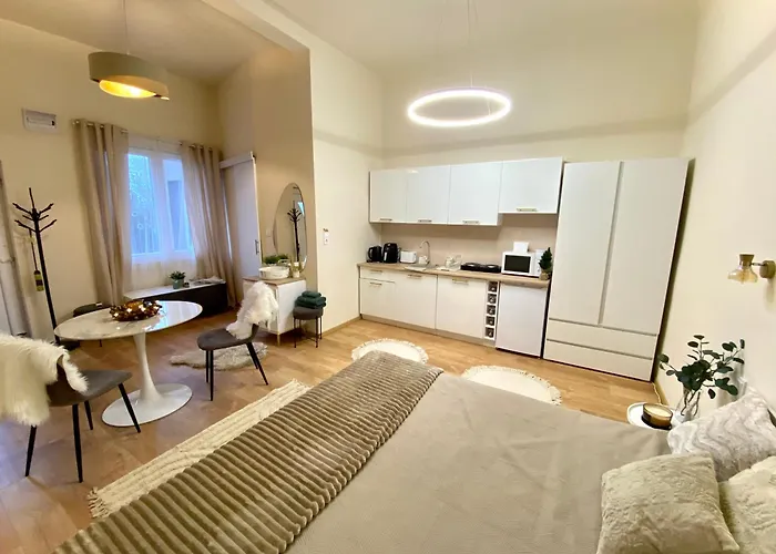 Csendes Veszprem Mellett *